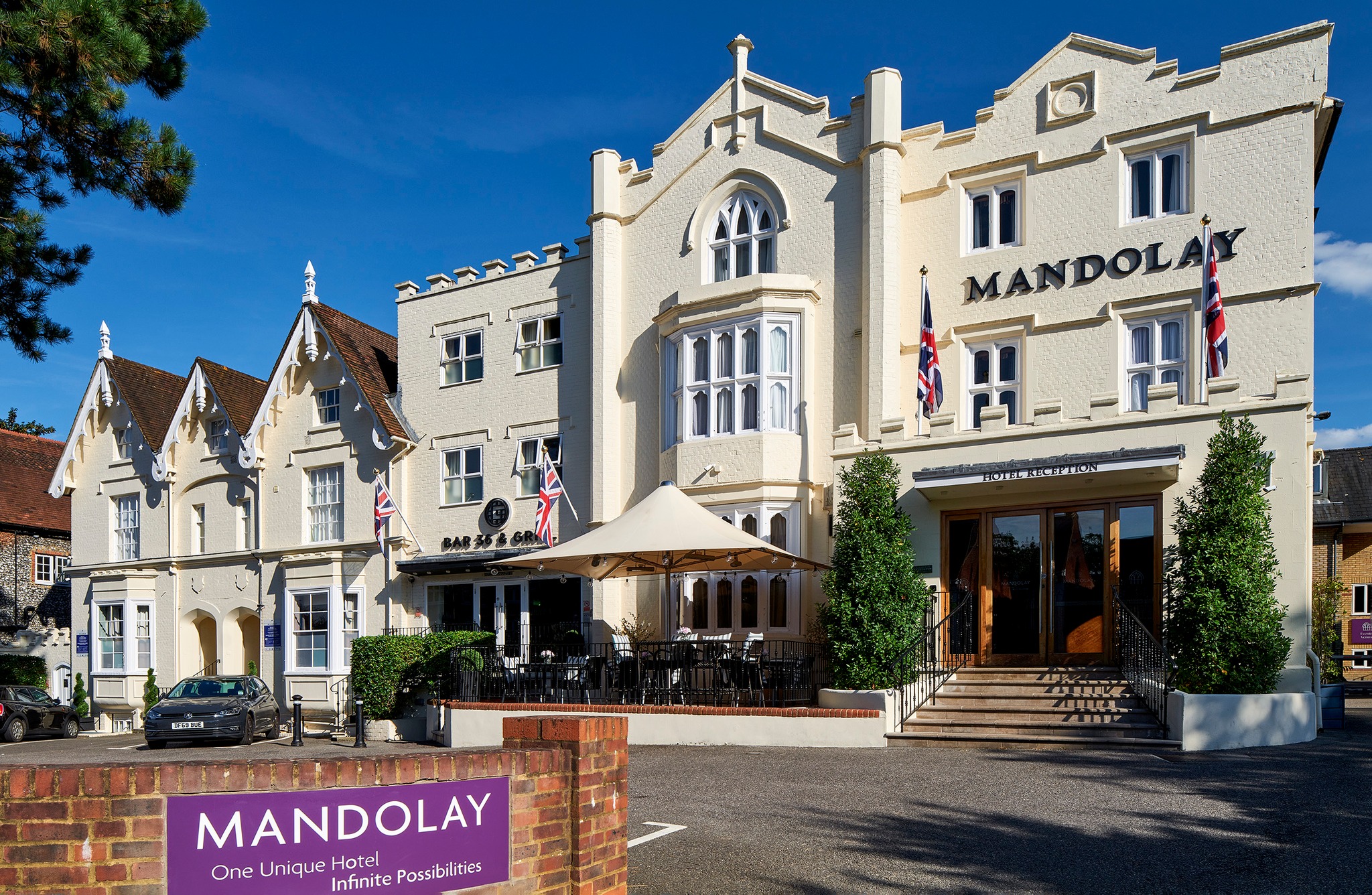 Mandolay Hotel